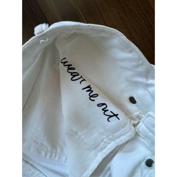 GRLFRND 27 Bobbi Jeans in White Waves - Picture 11 of 13